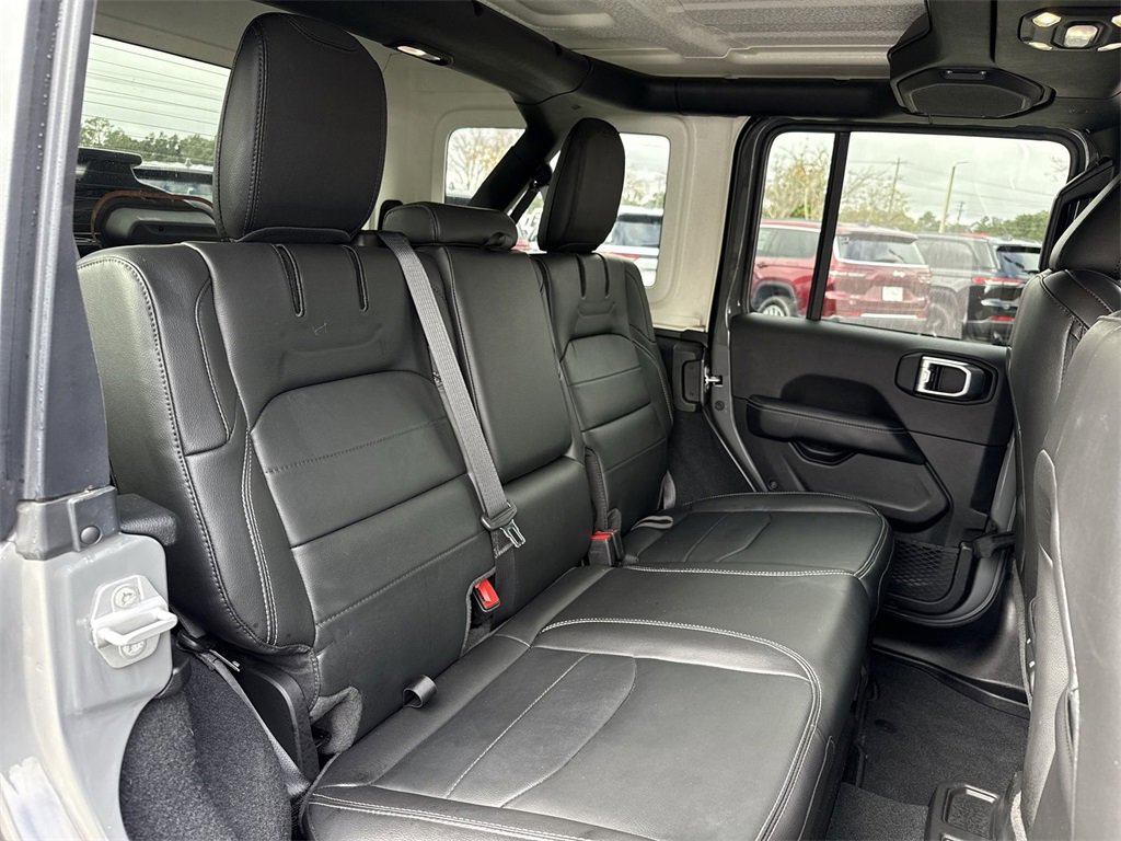 Used 2022 Jeep Wrangler Unlimited Sahara w/ Cold Weather Group image 26