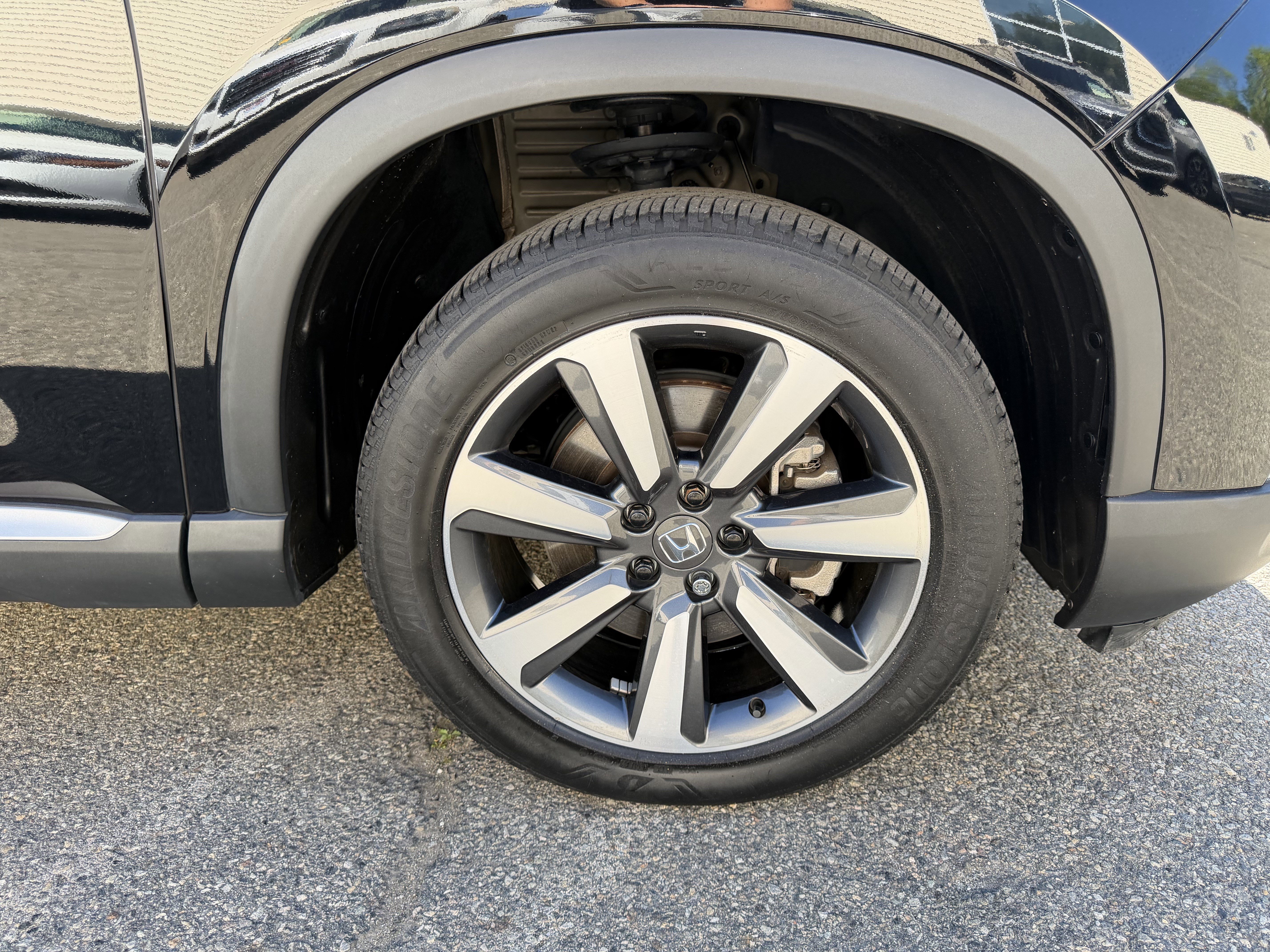 Used 2023 Honda Pilot Touring image 9