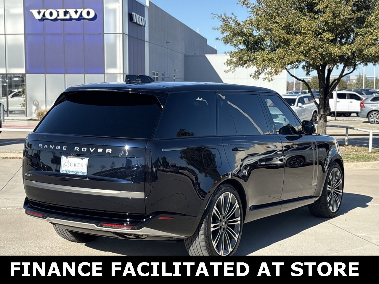 Used 2025 Land Rover Range Rover Long Wheelbase Autobiography image 6