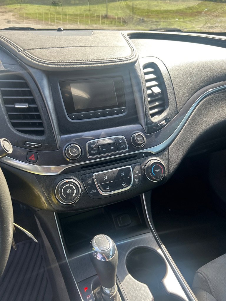 Used 2015 Chevrolet Impala LS image 12