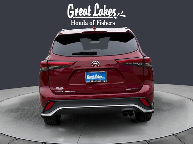 Used 2021 Toyota Highlander XSE AWD/4WD image 4