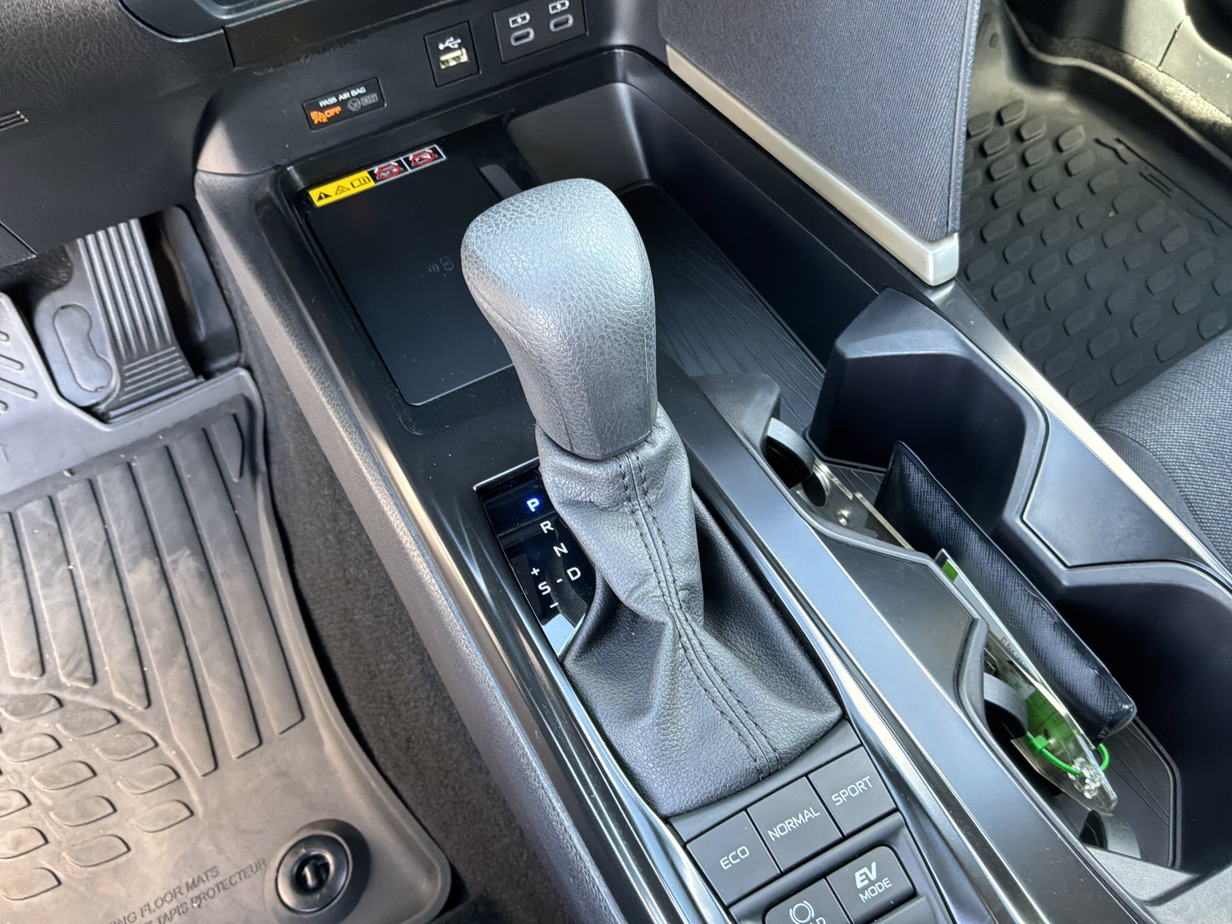Used 2026 Toyota Camry LE FWD image 26