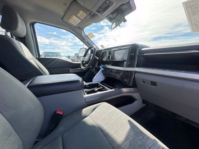 Used 2025 Ford F250 XLT w/ FX4 Off-Road Package AWD/4WD image 12