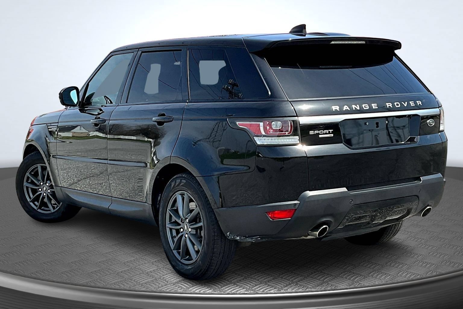 Used 2017 Land Rover Range Rover Sport SE AWD/4WD image 4