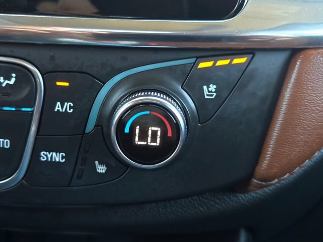 Used 2021 Chevrolet Traverse High Country w/ LPO, Floor Liner Package AWD/4WD image 17
