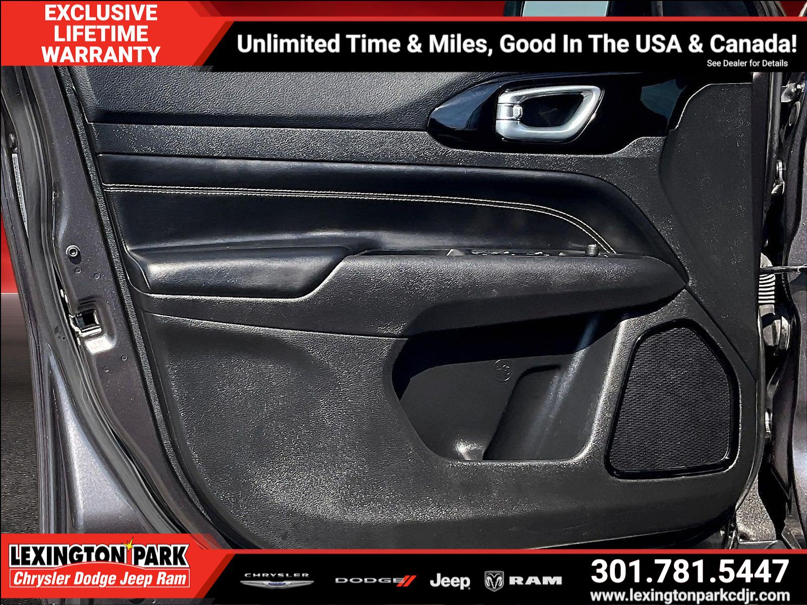 Used 2023 Jeep Compass Latitude w/ Convenience Group AWD/4WD image 18