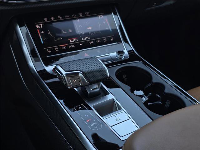 Certified 2024 Audi RS Q8 image 24