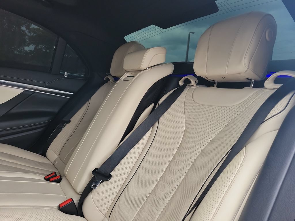 Used 2018 Mercedes-Benz S 560 Sedan image 15