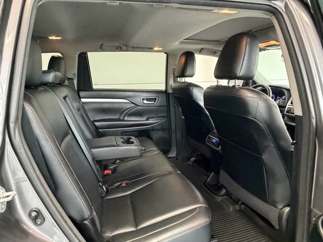 Used 2017 Toyota Highlander XLE w/ Protection Package #3 AWD/4WD image 12