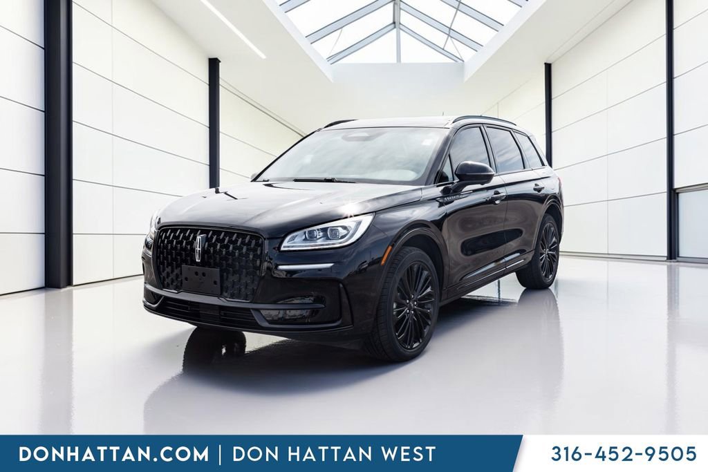 Used 2023 Lincoln Corsair Reserve w/ Equipment Group 201A FWD image 21