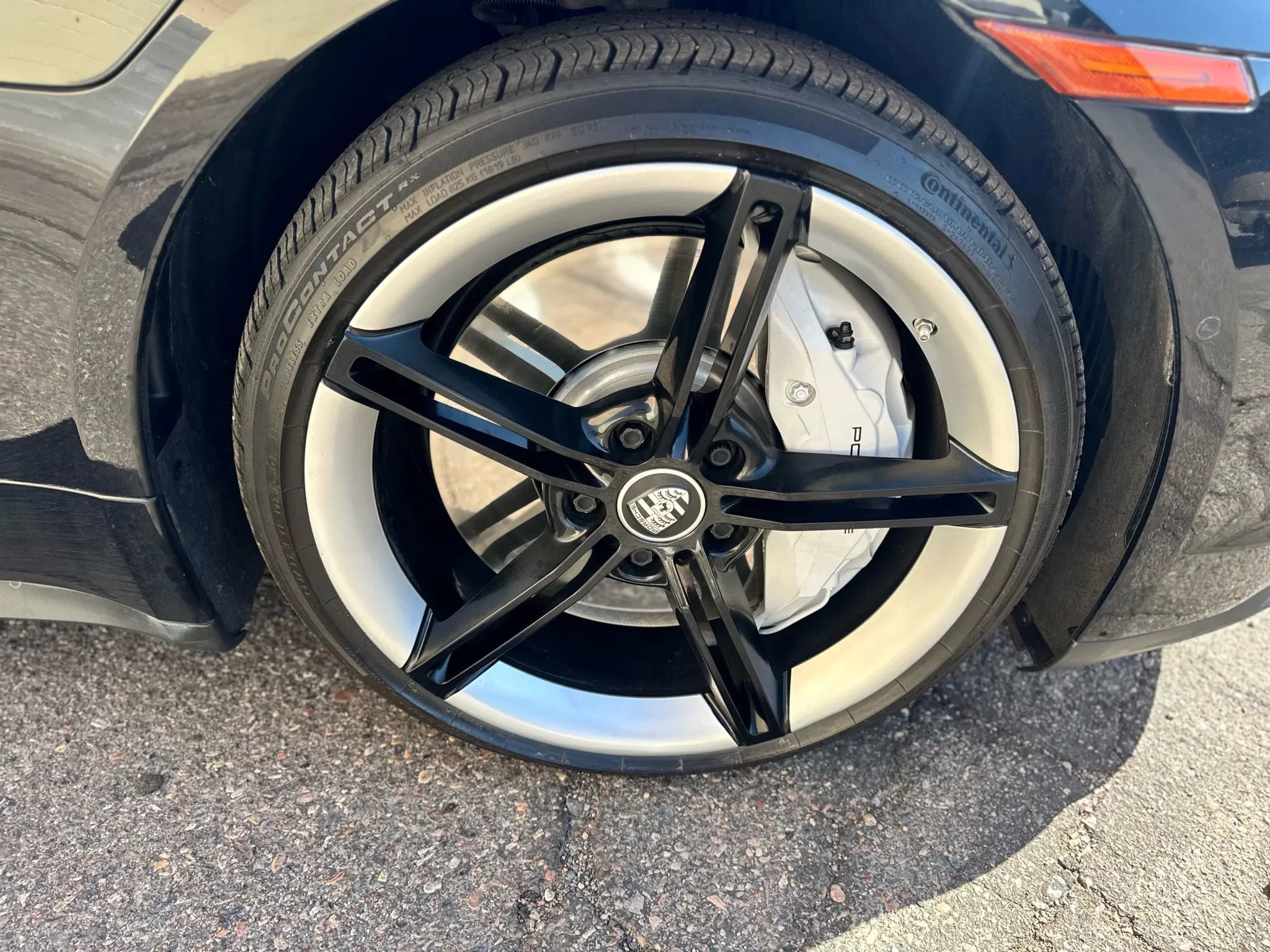 Used 2020 Porsche Taycan 4S w/ Premium Package image 8