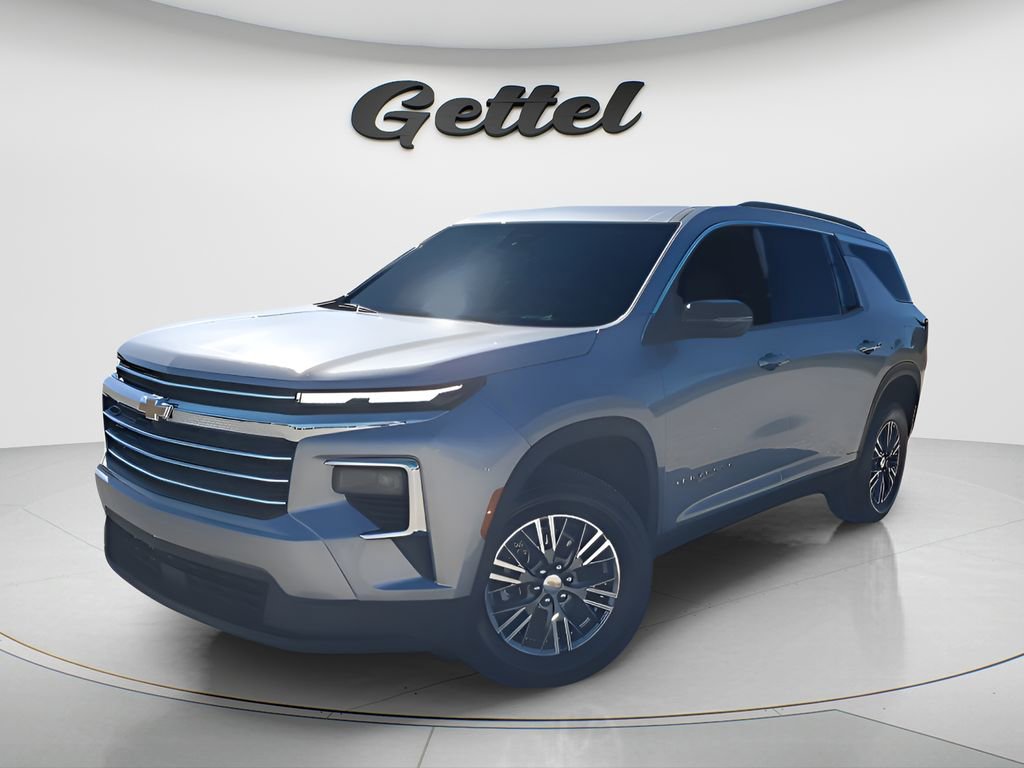 Used 2025 Chevrolet Traverse LT