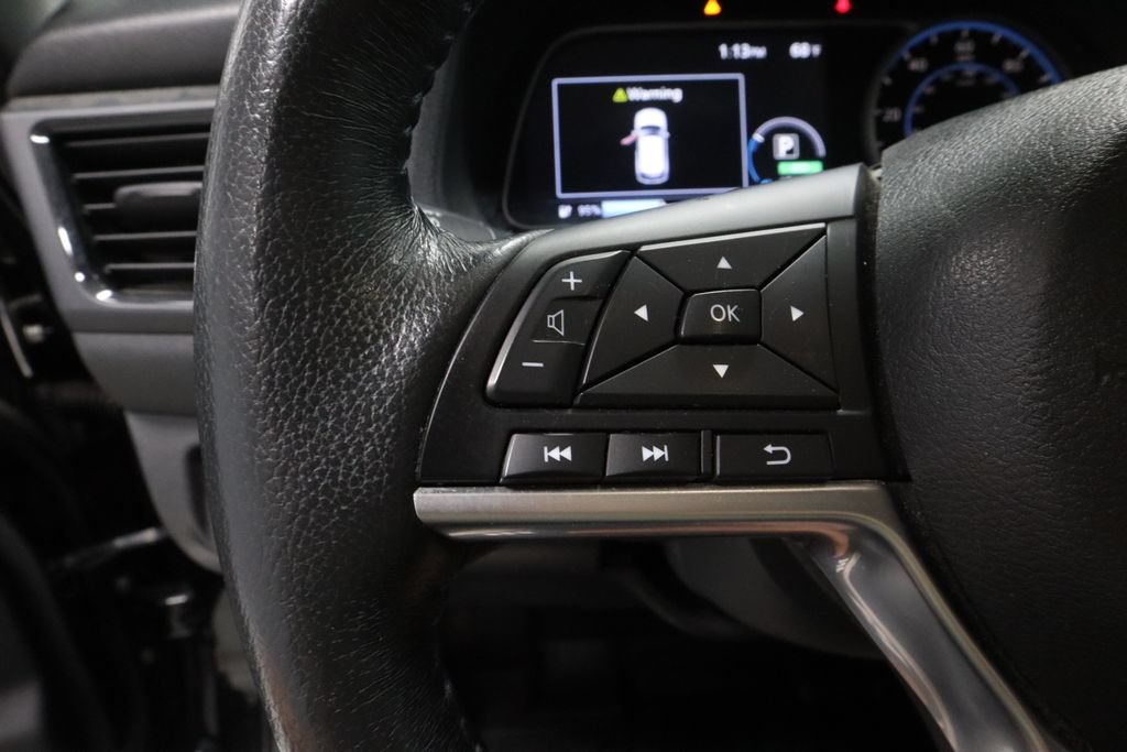 Certified 2018 Nissan Leaf SL w/ SL Technology Package FWD image 27