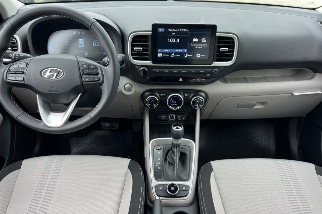 New 2026 Hyundai Venue SEL FWD image 12
