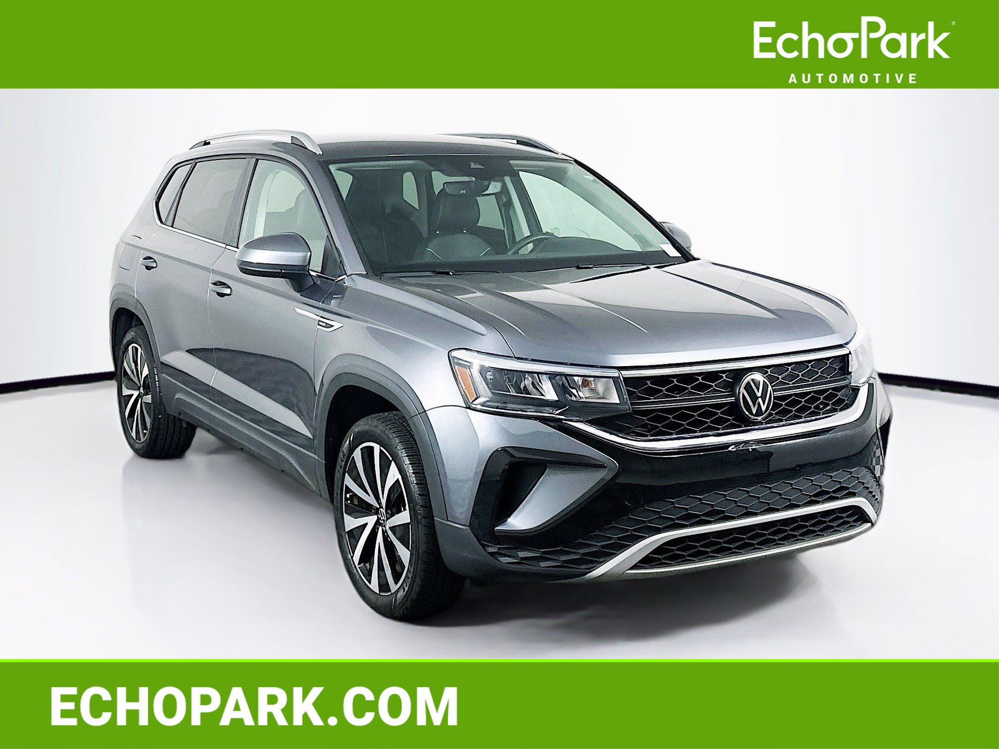 Used 2023 Volkswagen Taos SE image 1