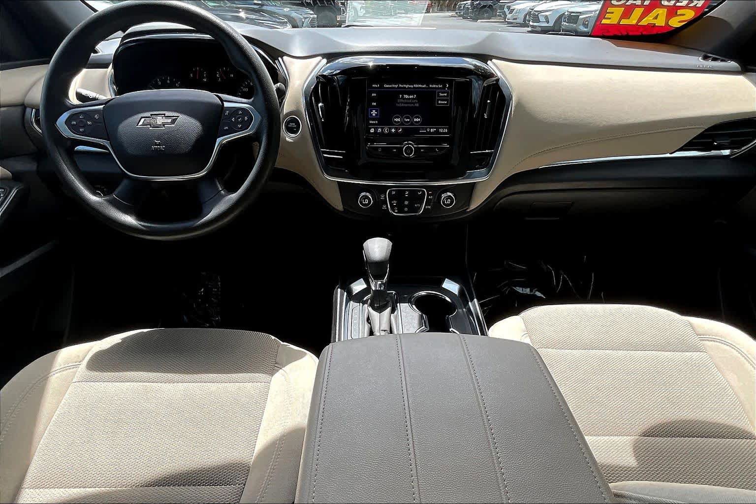 Certified 2023 Chevrolet Traverse LS w/ Midnight/Sport Edition image 15