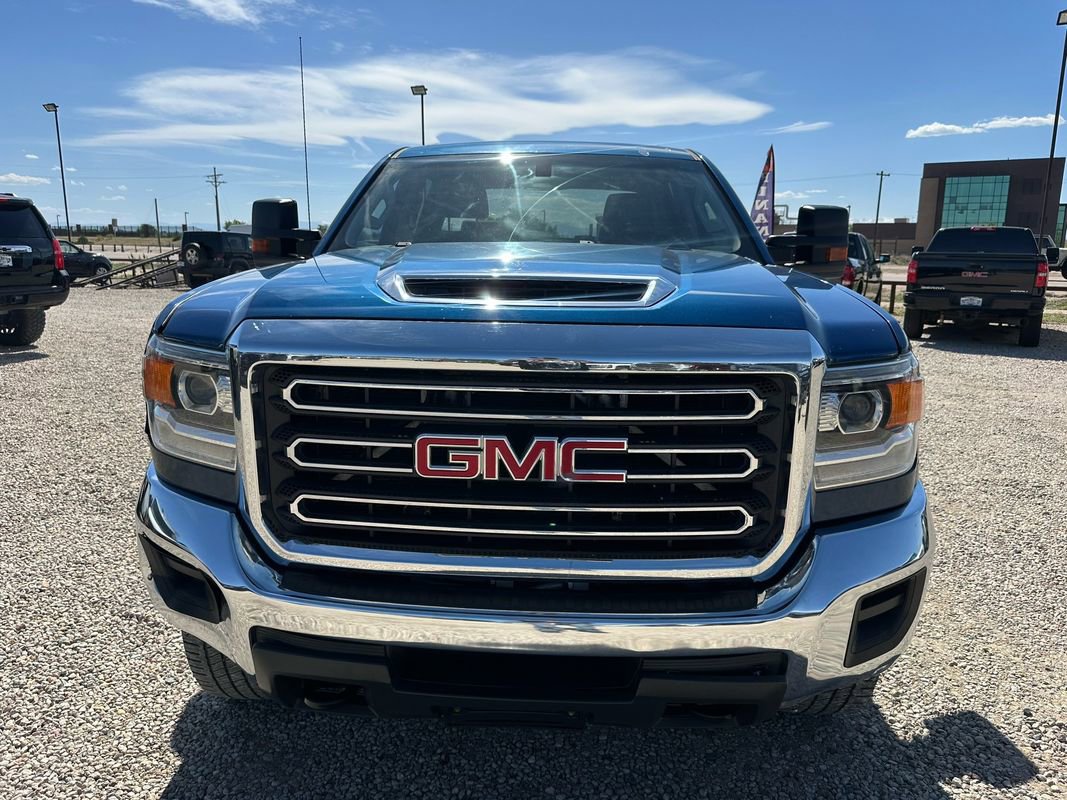 Used 2018 GMC Sierra 3500 4x4 Crew Cab image 3