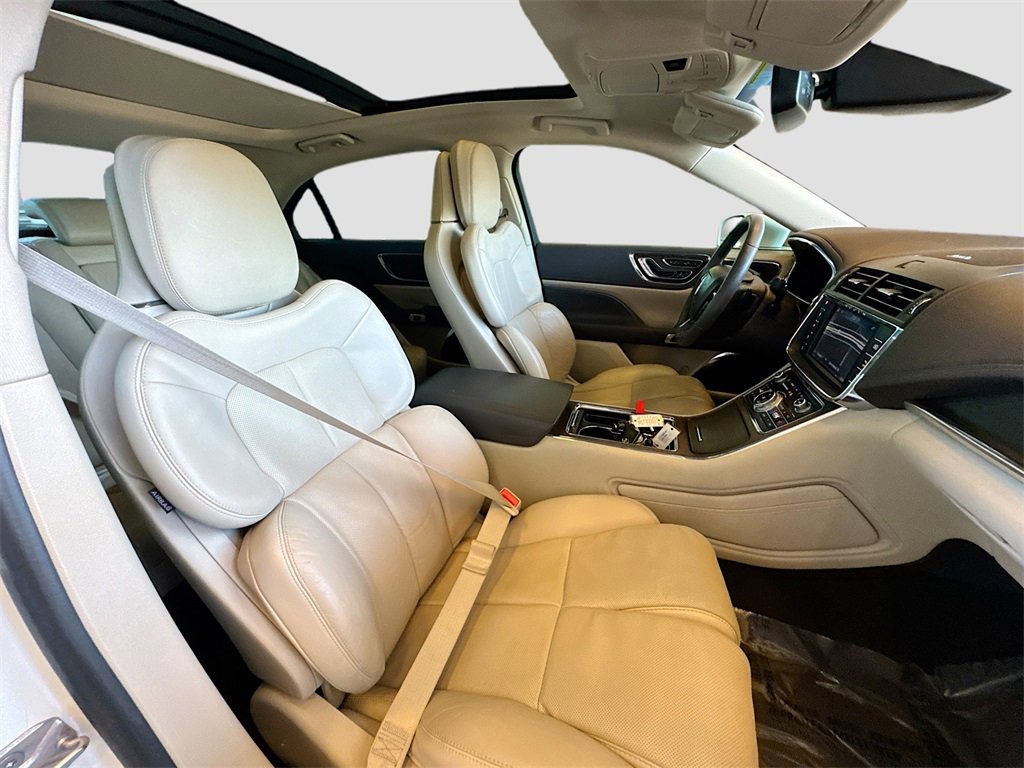 Used 2020 Lincoln Continental Reserve image 31