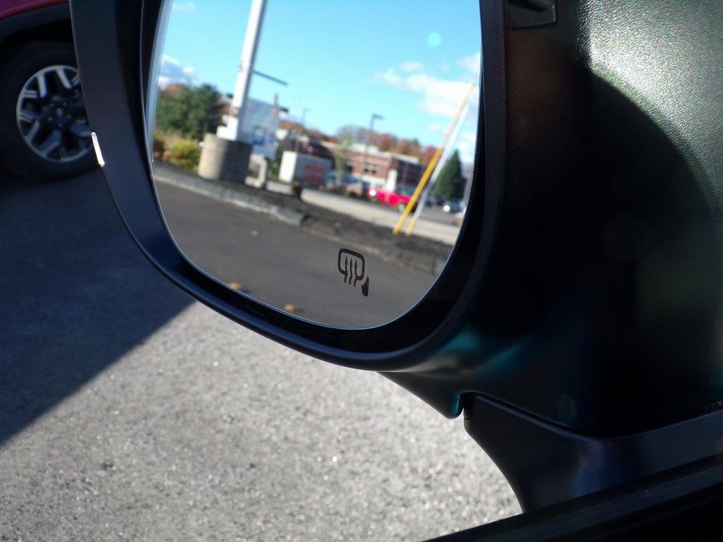 Certified 2025 Subaru Crosstrek 2.0i Premium image 25