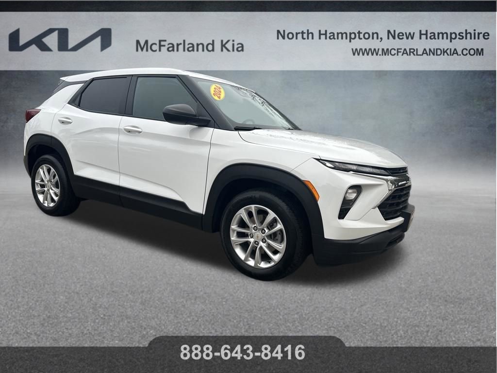 Used 2024 Chevrolet TrailBlazer LS w/ LS Convenience Package FWD image 8