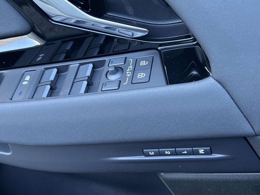New 2026 Land Rover Range Rover Evoque S image 29