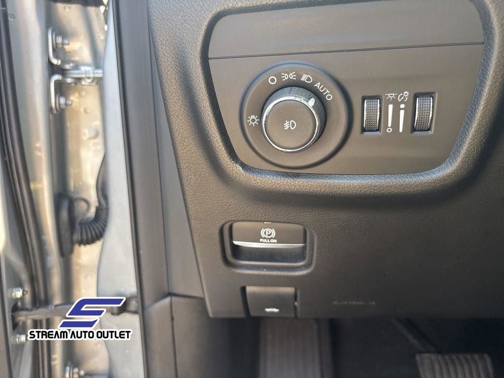 Used 2021 Jeep Grand Cherokee L Overland image 24