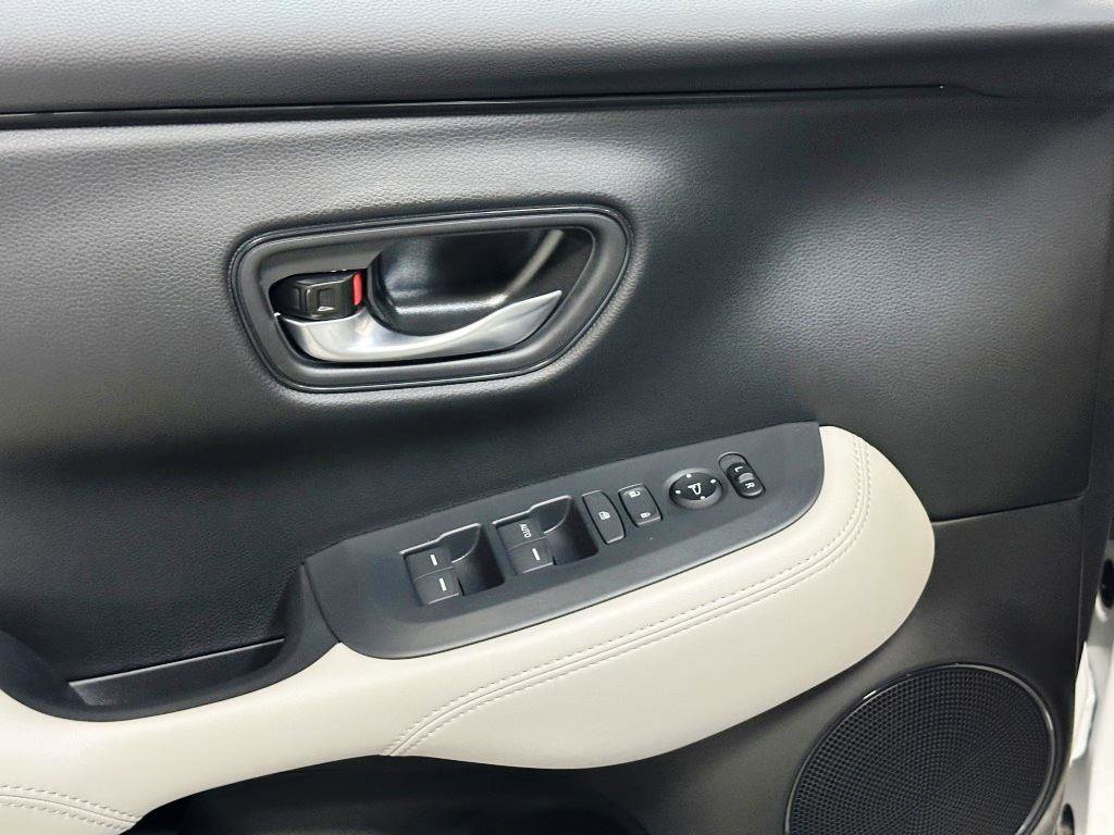 New 2026 Honda HR-V LX image 12