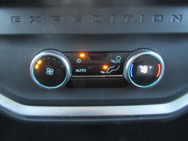 Used 2025 Ford Expedition Active image 36