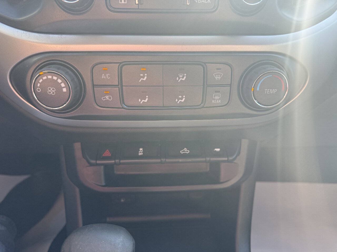 Used 2022 Chevrolet Colorado LT w/ LT Convenience Package AWD/4WD image 30