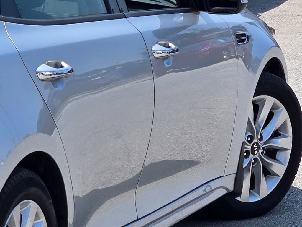 Used 2018 Kia Optima EX w/ Premium Package image 17
