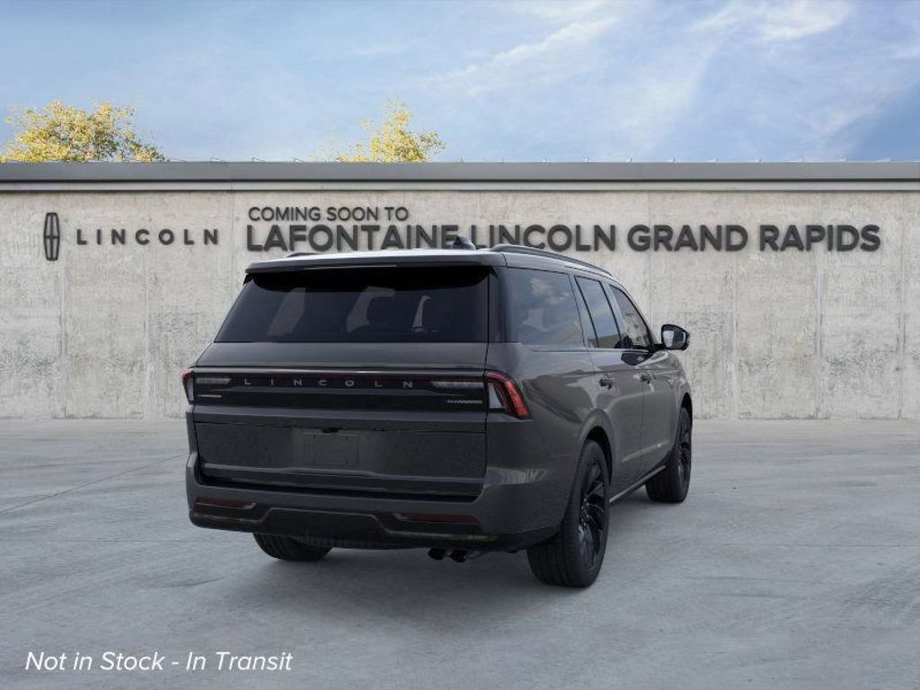 New 2026 Lincoln Navigator Reserve w/ Jet Appearance Package AWD/4WD image 8