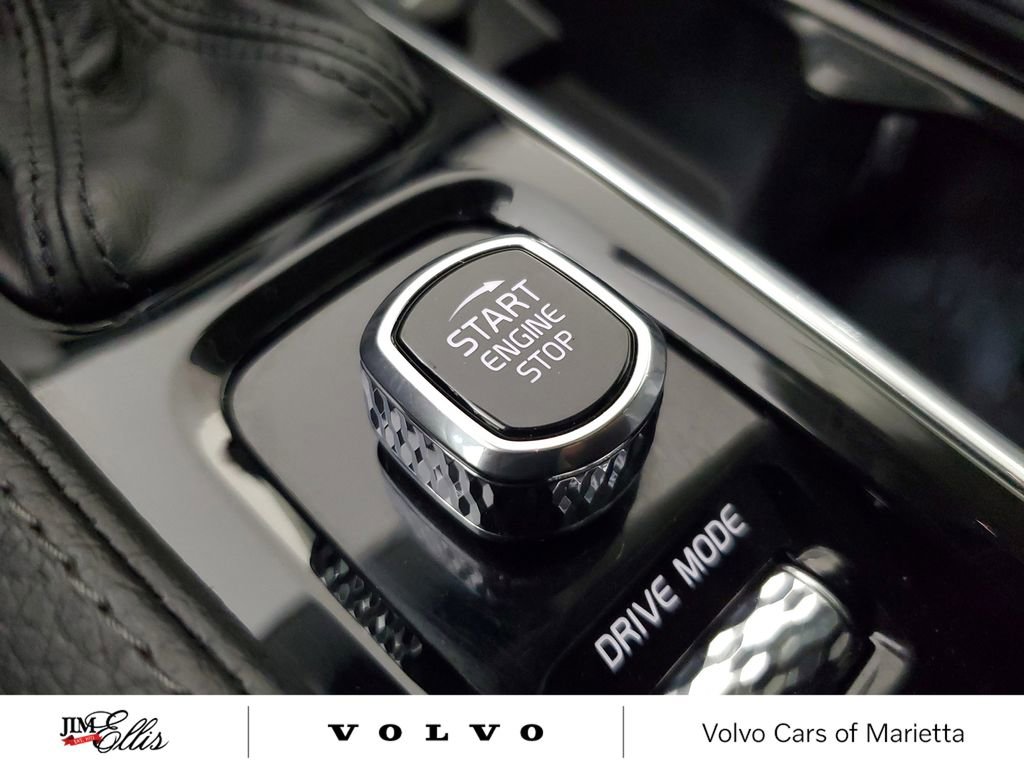 Used 2020 Volvo XC90 T6 Momentum w/ Protection Package Premier AWD/4WD image 34