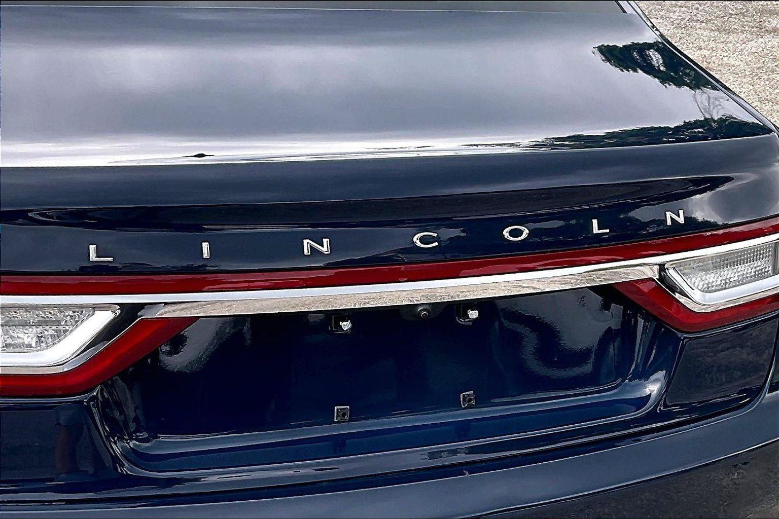 Used 2019 Lincoln Continental Reserve AWD/4WD image 24