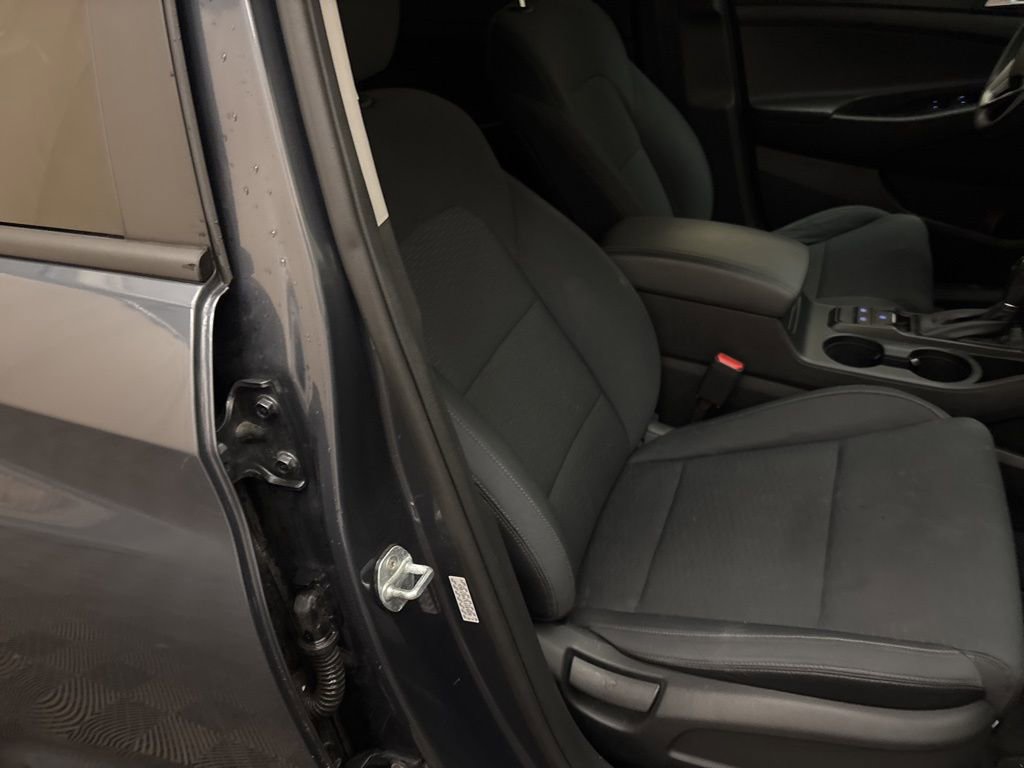 Used 2020 Hyundai Tucson SE image 20