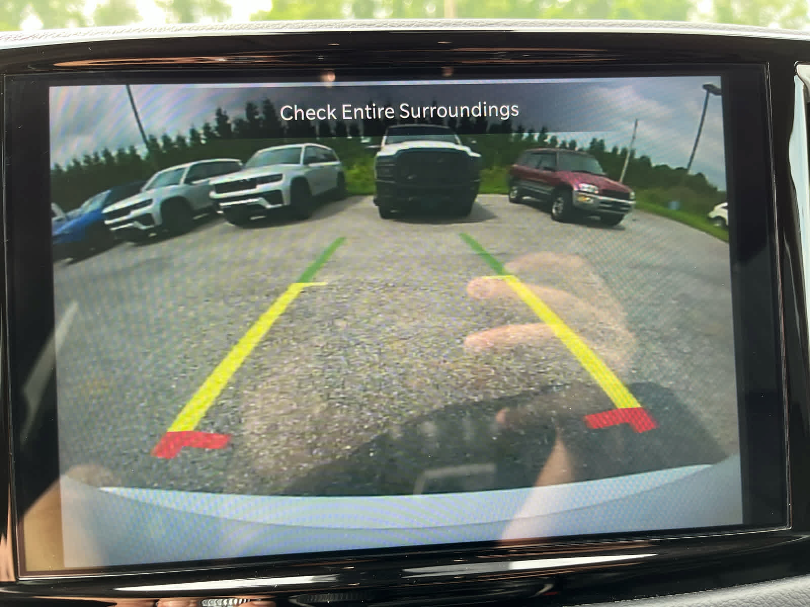 Used 2023 Chrysler Pacifica Touring-L FWD image 16