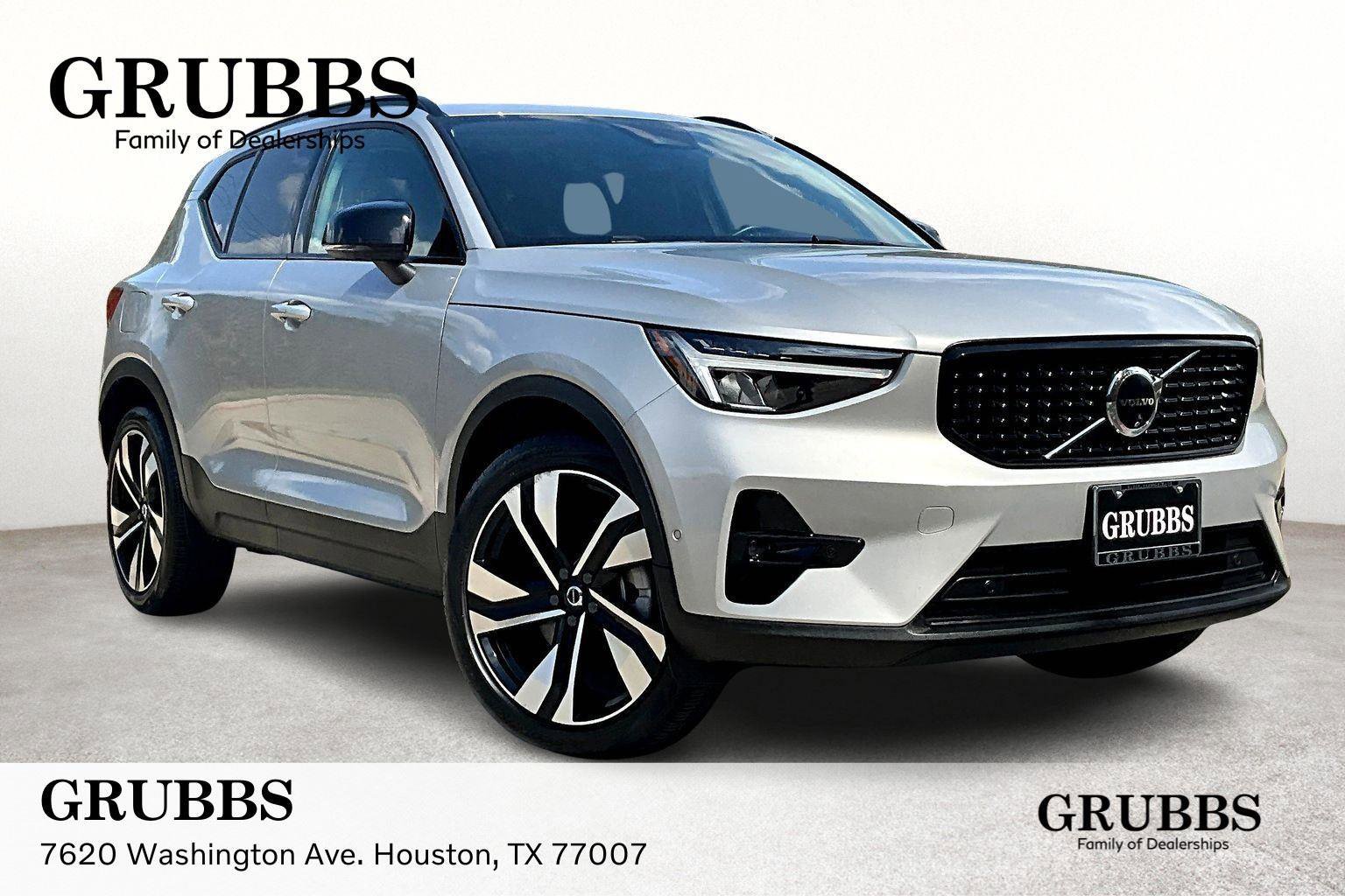 Certified 2025 Volvo XC40 B5 Plus