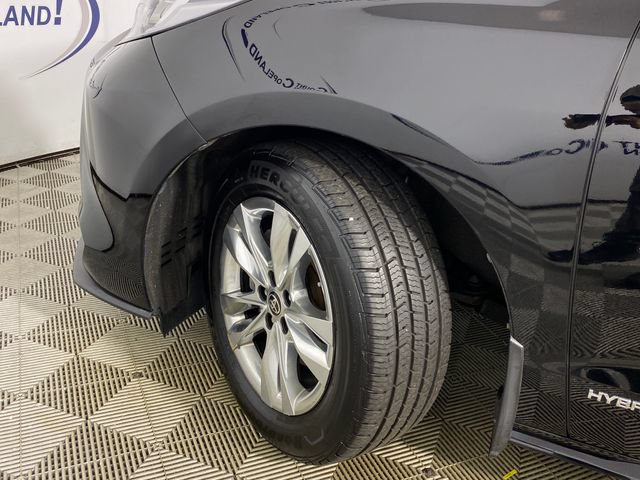 Certified 2021 Toyota Sienna Limited AWD/4WD image 26
