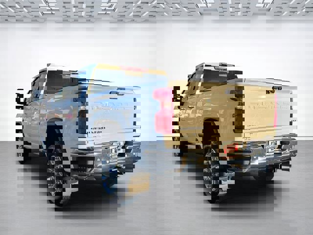 Used 2024 Chevrolet Silverado 2500 LTZ w/ LTZ Premium Package image 6