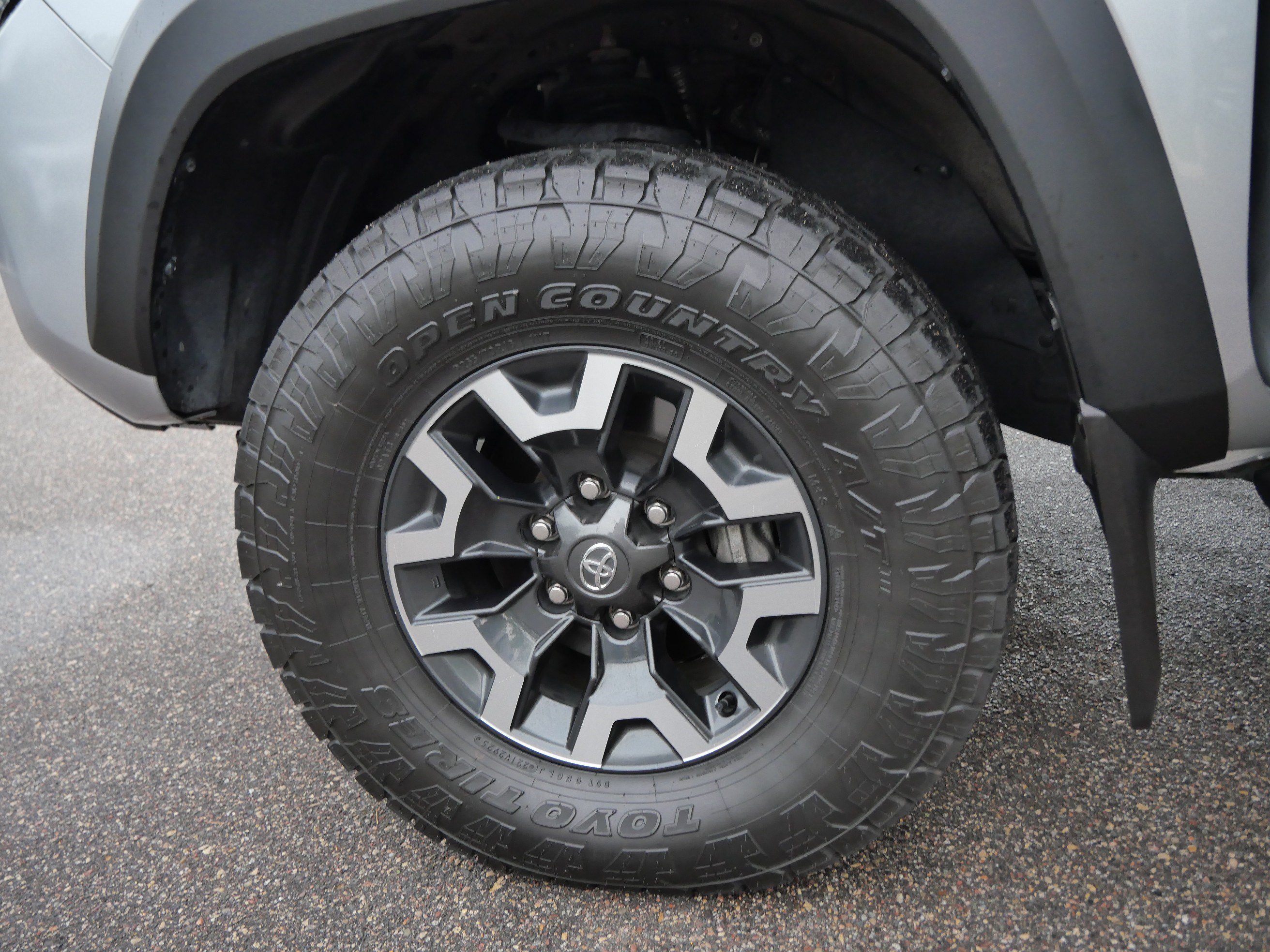 Certified 2022 Toyota Tacoma TRD Off-Road w/ TRD Premium Off Road Package AWD/4WD image 16