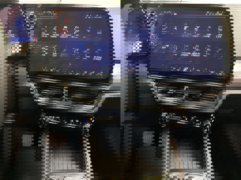 Used 2024 Chevrolet Equinox EV RS image 25