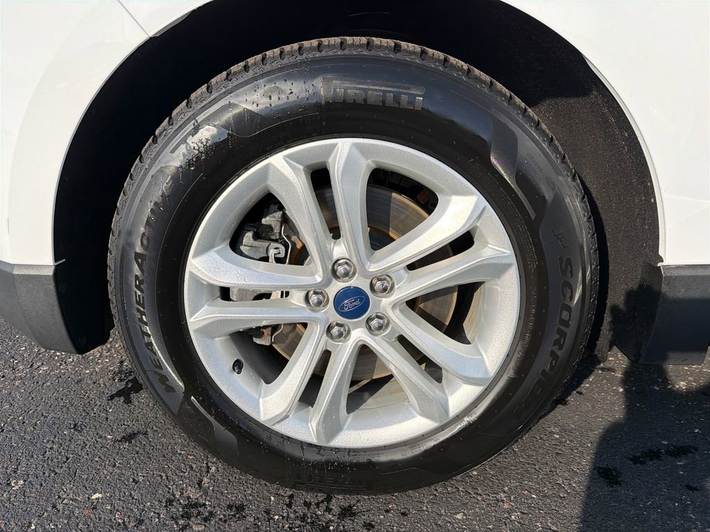 Used 2020 Ford Edge SEL image 26