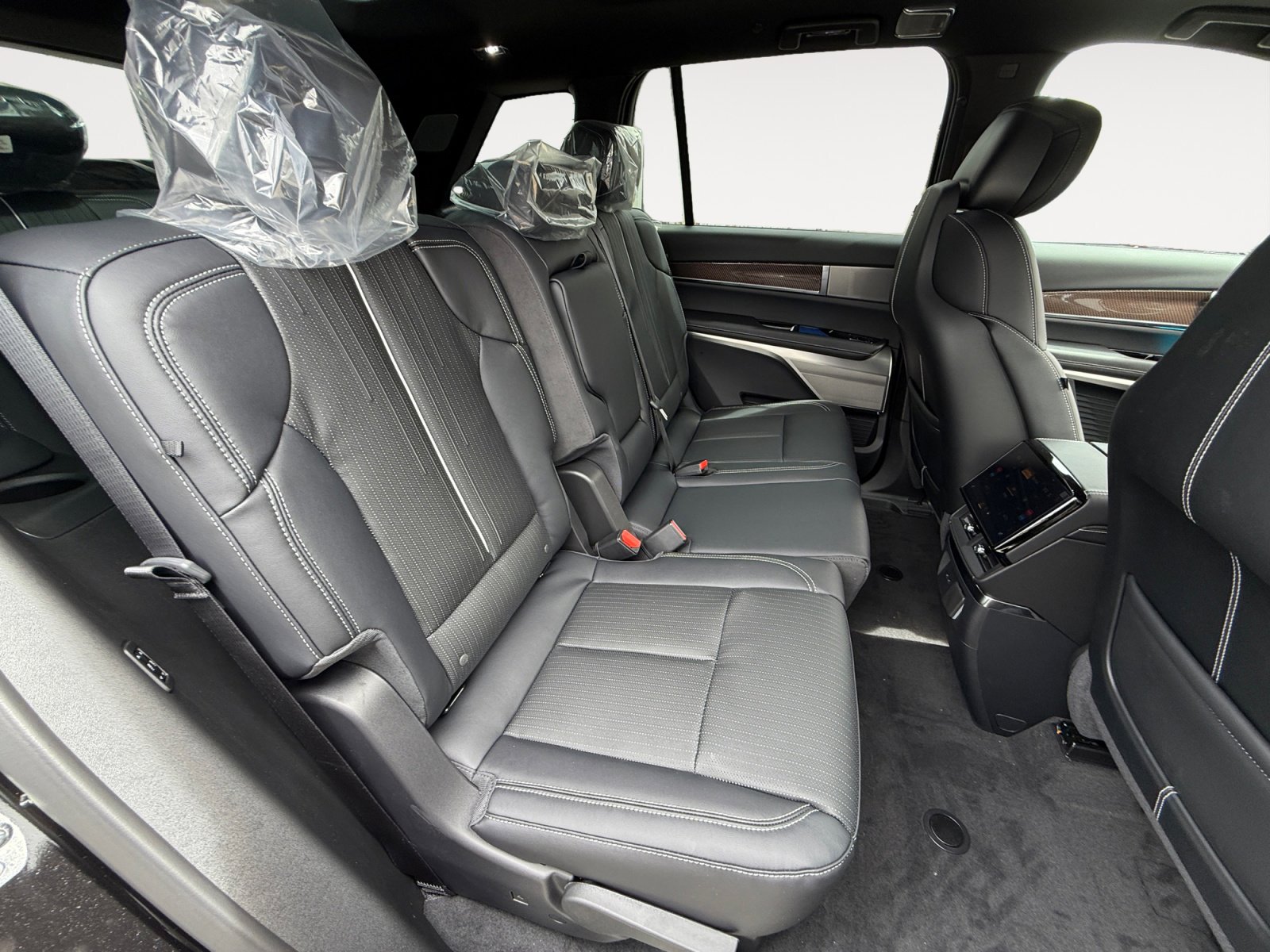 New 2026 Cadillac Vistiq Luxury image 18