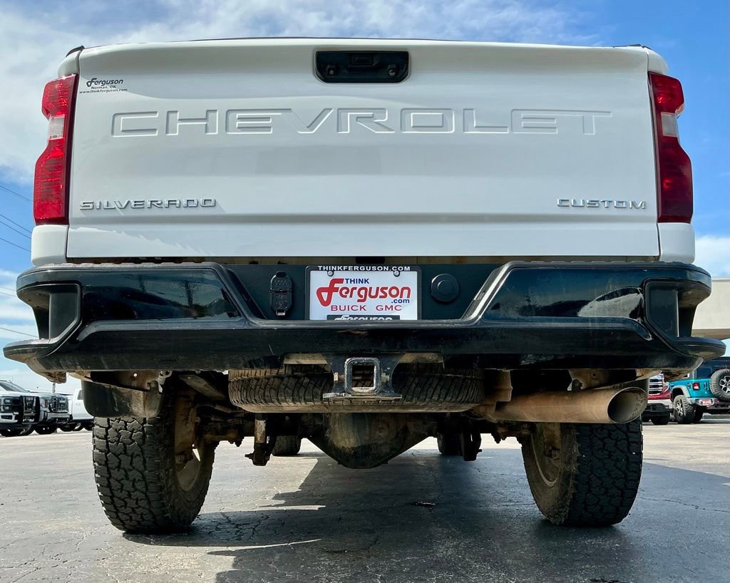 Used 2022 Chevrolet Silverado 2500 Custom w/ Custom Value Package AWD/4WD image 19