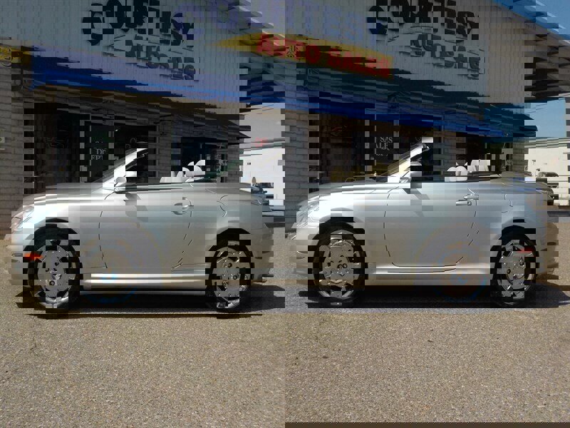 Used 2003 Lexus SC 430 Convertible image 4