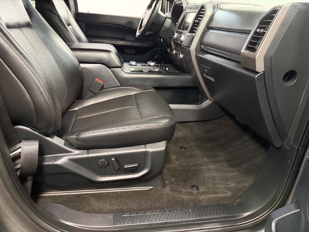 Used 2020 Ford Expedition Max XLT w/ Equipment Group 202A AWD/4WD image 63