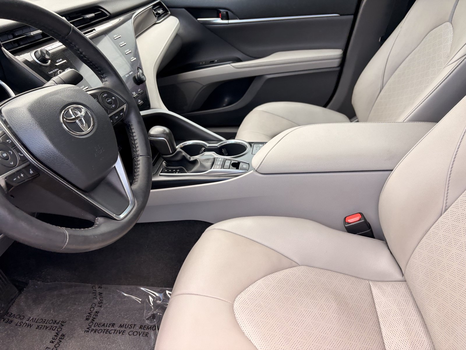 Used 2020 Toyota Camry XSE w/ Carpet Mat Package FWD image 17