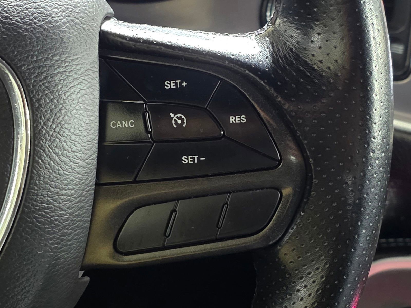 Used 2022 Dodge Challenger SXT w/ Blacktop Package image 29