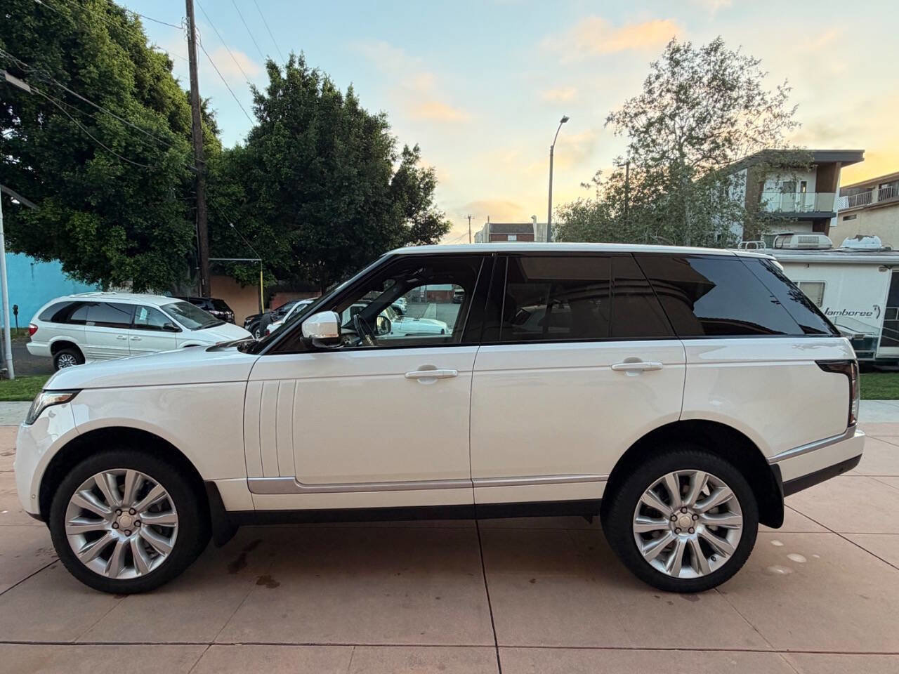 Used 2015 Land Rover Range Rover Supercharged AWD/4WD image 7