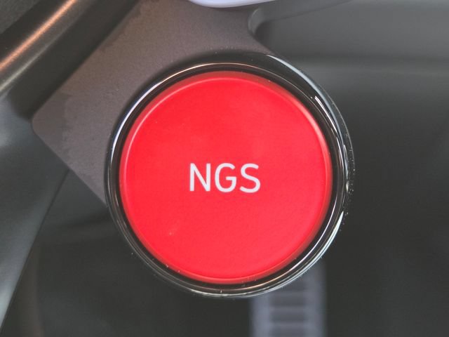 New 2026 Hyundai Elantra N FWD image 33