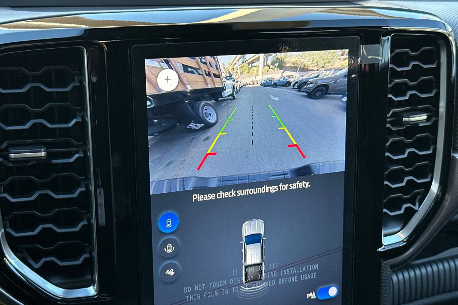 New 2025 Ford Ranger XLT w/ Black Appearance Package image 18